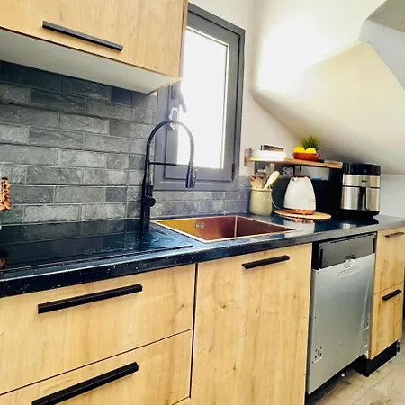 Апартаменты Boutique Townhouse Kyrenia Кирения