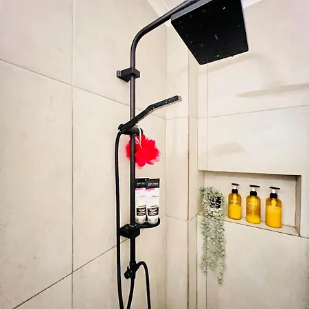 Boutique Townhouse Kyrenia Lägenhet *